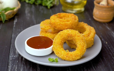 Луковые кольца в кляре